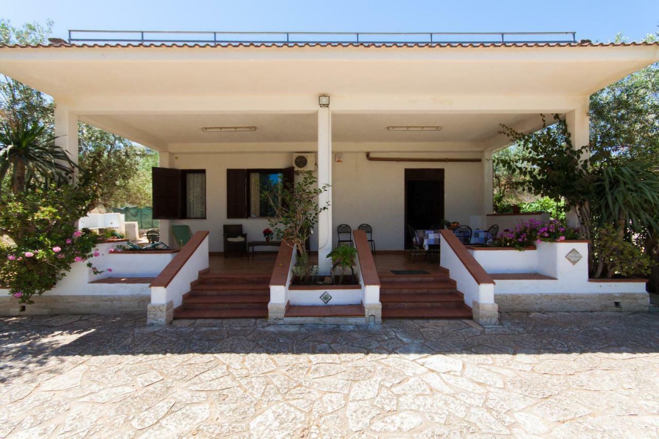 Villa Cala Bianca Castellammare del Golfo Bagian luar foto